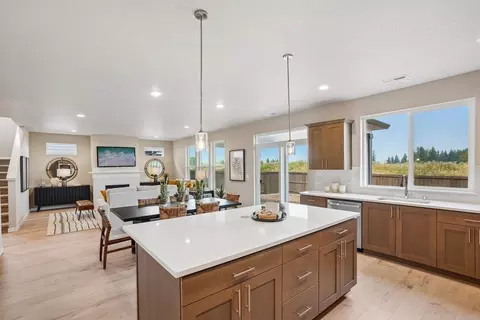 Kitchen - 404 NW Valleys Edge St, Cornelius, OR 97113 photo 2 of 3