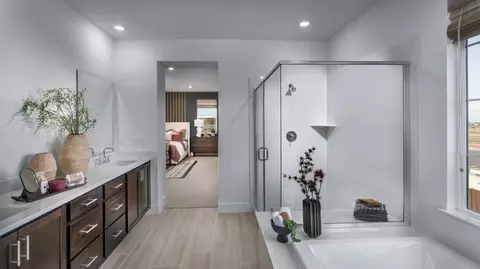 Bath - 2698 Emery St, Tracy, CA 95377 photo 1 of 3