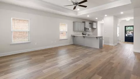 Living - 1236 Provision Blvd, Mobile, AL 36608 photo 5 of 7