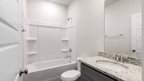 Bath - 1236 Provision Blvd, Mobile, AL 36608 photo 4 of 6