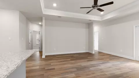 Living - 1236 Provision Blvd, Mobile, AL 36608 photo 3 of 7