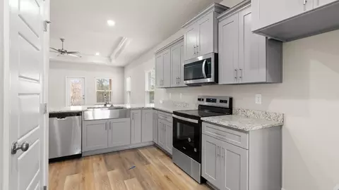Kitchen - 1236 Provision Blvd, Mobile, AL 36608 photo 1 of 3