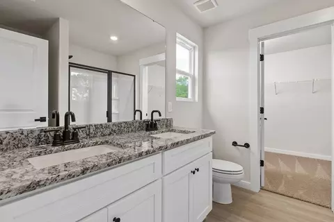 Bath - 1012 Mossy Oak Dr, Moore, SC 29369 photo 1 of 6