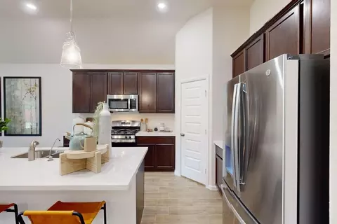 Kitchen - 3129 Royal Throne Ct, Denton, TX 76208 photo 2 of 2