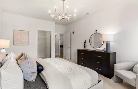 Bedroom - 30 E Point Dr, Rumford, RI 02916 photo 5 of 5