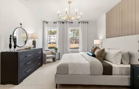 Bedroom - 30 E Point Dr, Rumford, RI 02916 photo 3 of 5