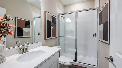 Bath - 5292 Goldfinch Dr, Saint Cloud, FL 34771 photo 3 of 13