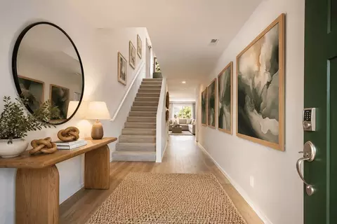 Entry Way - 1448 Salzer Creek Loop, Centralia, WA 98531 photo 4 of 6