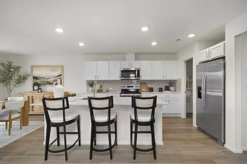 Kitchen - 1448 Salzer Creek Loop, Centralia, WA 98531 photo 2 of 2