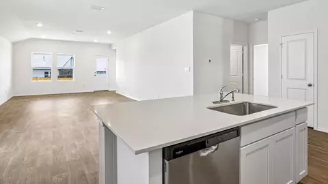 Kitchen - 356 San Juan Trl, Bastrop, TX 78602 photo 4 of 4
