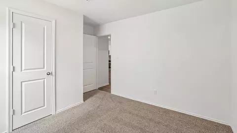 Bedroom - 356 San Juan Trl, Bastrop, TX 78602 photo 10 of 11