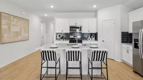 Kitchen - 2017 Arbuckle Dr, Leander, TX 78641 photo 4 of 6