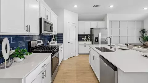 Kitchen - 2017 Arbuckle Dr, Leander, TX 78641 photo 3 of 6