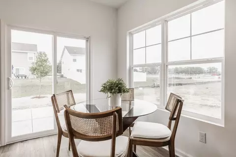 Dining - 2105 Maplewood Ln, Pendleton, IN 46064 photo 2 of 3