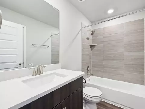 102 Short Toed Swoop, Cedar Creek, TX 78612