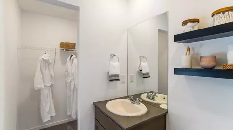 Bath - 851 Legacy St, Eugene, OR 97402 photo 1 of 4