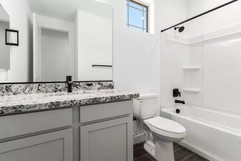 Bath - 7941 E Renata Ave, Mesa, AZ 85212 photo 4 of 10