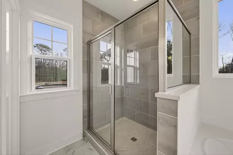 Bath - 219 Creek Pointe Dr, Moncks Corner, SC 29461 photo 3 of 9