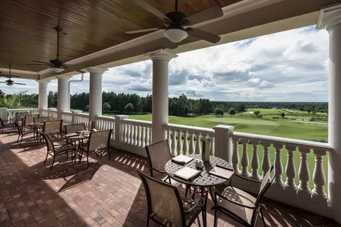Exterior - 4200 Summit View Dr, Brooksville, FL 34601 photo 6 of 9