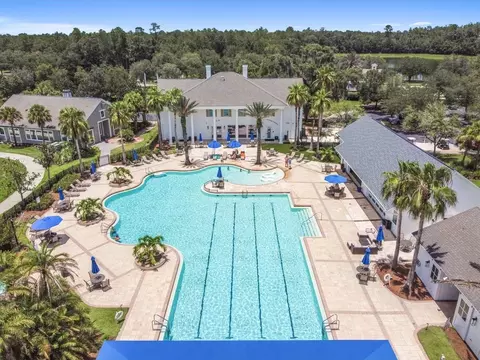 Exterior - 4200 Summit View Dr, Brooksville, FL 34601 photo 8 of 9