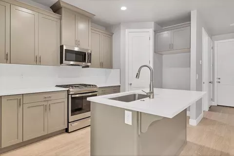 Kitchen - 52 E Dakar Ln, Saint George, UT 84790 photo 3 of 5