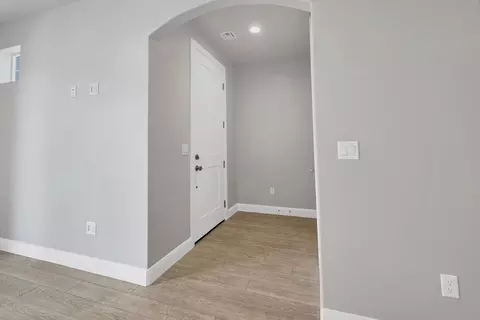 Entry Way - 52 E Dakar Ln, Saint George, UT 84790 photo 2 of 5