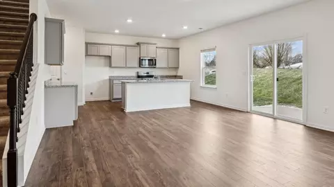 Living - 300 Cookie Loop, Johnson City, TN 37615 photo 1 of 5