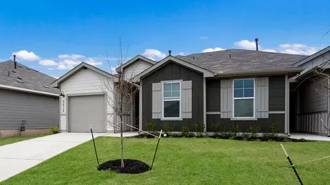 Exterior - 314 Arnold Loop, Uhland, TX 78640 photo 3 of 9