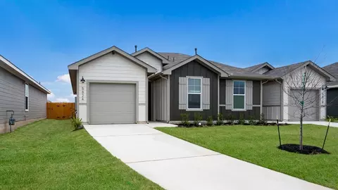 Exterior - 314 Arnold Loop, Uhland, TX 78640 photo 2 of 9