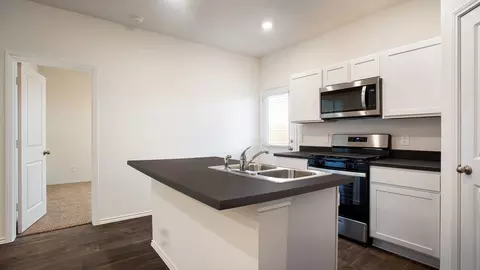Kitchen - 314 Arnold Loop, Uhland, TX 78640 photo 4 of 12