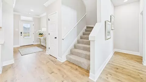 Entry Way - 235 S Lakepointe Dr, Lafayette, LA 70506 photo 3 of 7