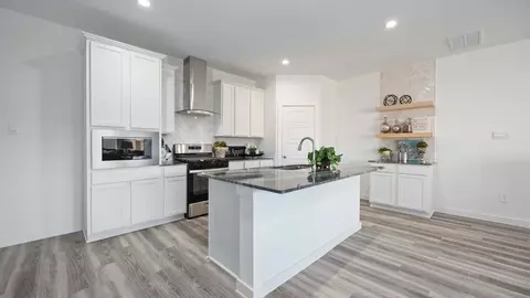 4001 Ripe Meadow Way, Pearland, TX 77581