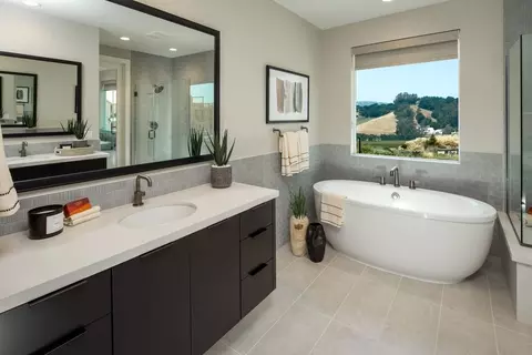 Bath - 369 Hideaway Dr, Napa, CA 94558 photo 4 of 4