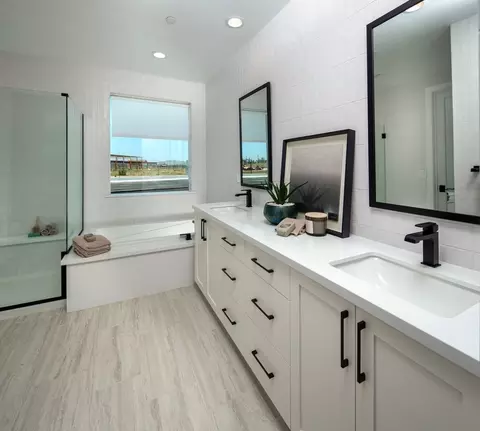 Bath - 369 Hideaway Dr, Napa, CA 94558 photo 1 of 4