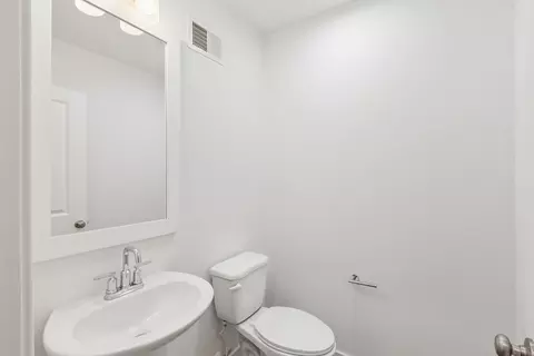 Bath - 30 Silverbell Ave, Berlin, NJ 08009 photo 5 of 5