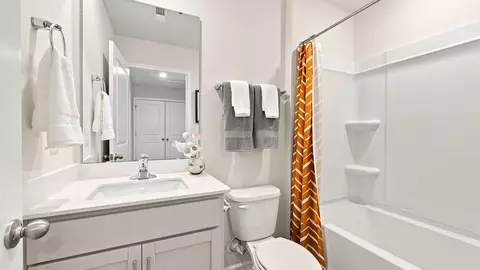 Bath - 7221 Longleaf Rd, Rocky Mount, NC 27804 photo 4 of 5