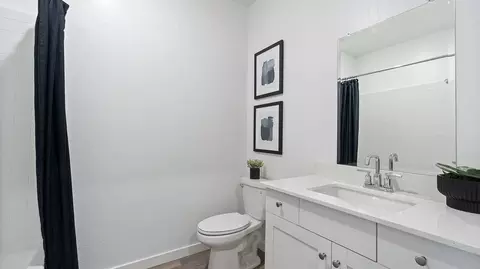 Bath - 8707 Gregans Castle Ave, Bakersfield, CA 93311 photo 3 of 5