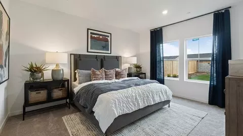 Bedroom - 8707 Gregans Castle Ave, Bakersfield, CA 93311 photo 1 of 3