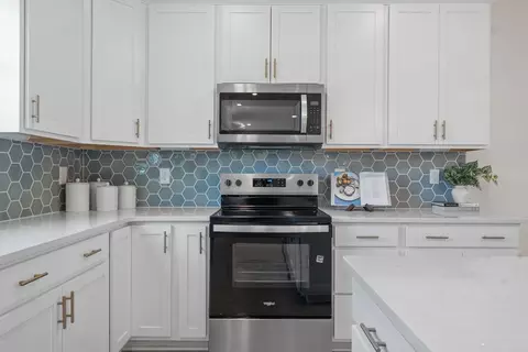 Kitchen - 3014 Claredon St, Longs, SC 29568 photo 2 of 5