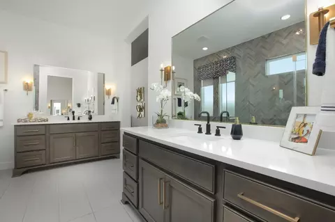 Bath - 5410 Elegance Pl, Manvel, TX 77578 photo 3 of 3
