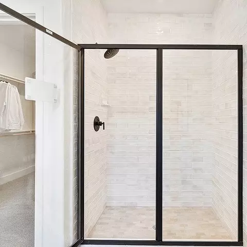 Bath - 971 Peters Rd S, Madera, CA 93636 photo 1 of 6