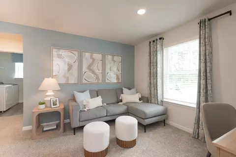 2751 Hawthorne Way, College Park, GA 30337