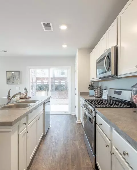 Kitchen - 112 Lakeside Ln, Rincon, GA 31326 photo 1 of 4