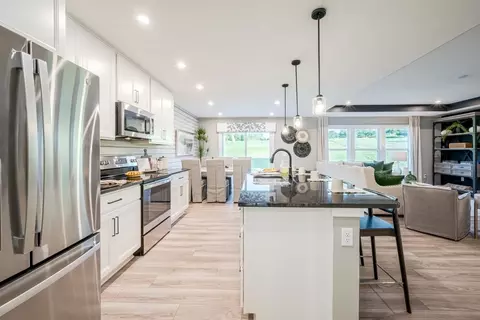 Kitchen - 8295 Busey Rd, Pickerington, OH 43147 photo 6 of 10