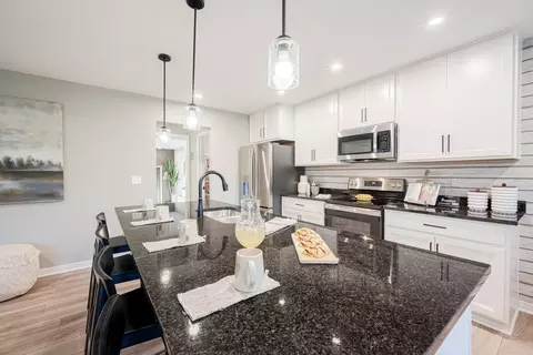 Kitchen - 8295 Busey Rd, Pickerington, OH 43147 photo 5 of 10