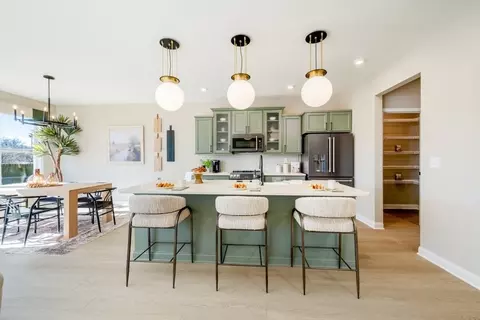 Kitchen - 8295 Busey Rd, Pickerington, OH 43147 photo 8 of 10