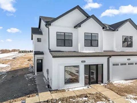 Exterior - 1048 130th Ct E, Rosemount, MN 55068 photo 3 of 4