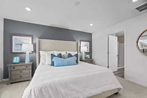 Bedroom - 2900 Suzanne Landon Dr K2, Murfreesboro, TN 37130 photo 2 of 12