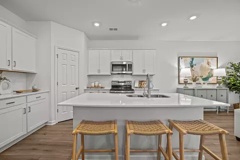 Kitchen - 2900 Suzanne Landon Dr K2, Murfreesboro, TN 37130 photo 2 of 2