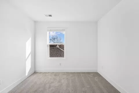 Bedroom - 2900 Suzanne Landon Dr K2, Murfreesboro, TN 37130 photo 4 of 12